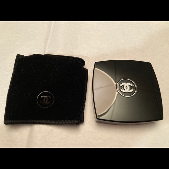 CHANEL Other - NWB CHANEL Joues Contraste blush 320 Rose Profond